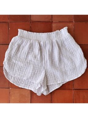 Sz M Aerie 100% Cotton White Gauzy Textured High Waisted Short EUC